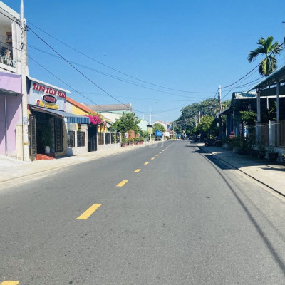 Bán gấp lô biệt thự 210m2 - Đường 5.5m Cạnh Trường tiểu học Nam Phước