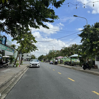 Đất sát chợ sát trường, kinh doanh buôn bán sầm uất - đường 5m5