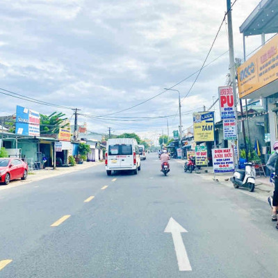 Nhượng gấp sụp hầm 174m2 full thổ ngay KDC đông đúc giáp TT Ái Nghĩa