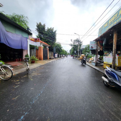 Bán nhanh lô đất mặt tiền trục chính vào Chợ ThanhQuýt-Trục KD Sầm uất