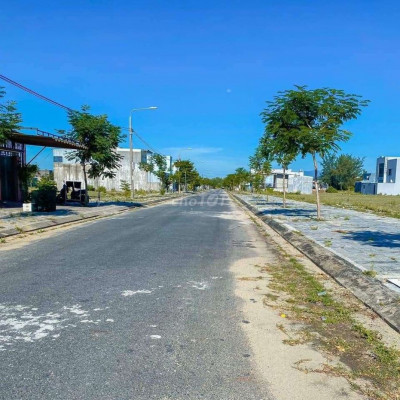 122.5m2 KDT Số 9 sạch đẹp. Hướng đông nam mát mẻ