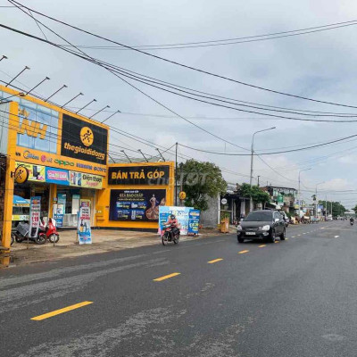 Lô đất giá 300tr ngay trung tâm Quảng Nam sỗ sẵn