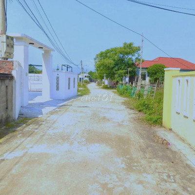 Chính chủ bán lô đất giáp ranh Đà Nẵng , gần DT 605 giá 5xx