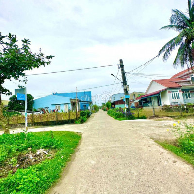 Cần tiền bán gấp lô Điện Tiến View Hồ Sen thơ mộng giá chỉ 5xx triệu