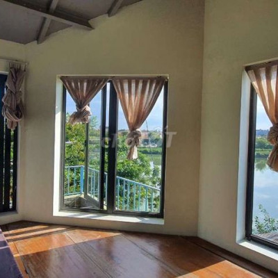 BÁN VILLA VEN SÔNG 106m2, 3 phòng  ngủ, đường Lương Như Bích, Hội An