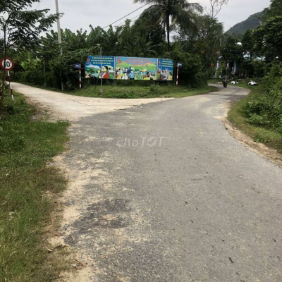 chính chủ cần bán gấp nhà  vườn .Dt 960m2 có 200 đất ở