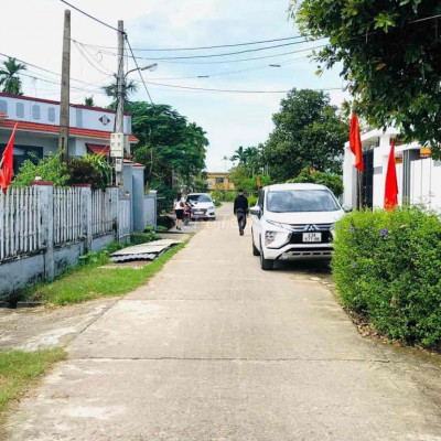 Điện Tiến 100m2 nở hậu đường 4m5 giáp với Lệ Trạch Hòa Tiến