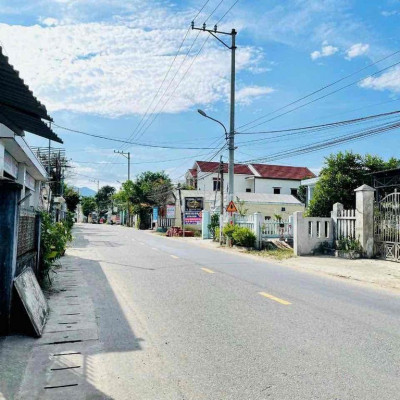 Đất Điện Tiến lô 200m2 gần chợ Lệ Trạch Hoà Tiến đường betong 4m