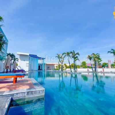 1 lô *** đường 10m5 thông ra mặt vịnh siêu đẹp trung tâm VAH CITY