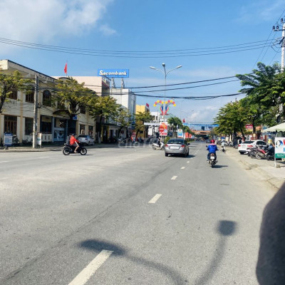 Bán đất ngay mặt tiền Nguyễn Tất Thành 160m2 (ngang 8,5m) có sổ 400tr