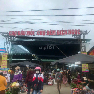 Sập hầm! Căn ki ốt chợ Đầu mối Điện Ngọc, giá rẻ sụp hầm