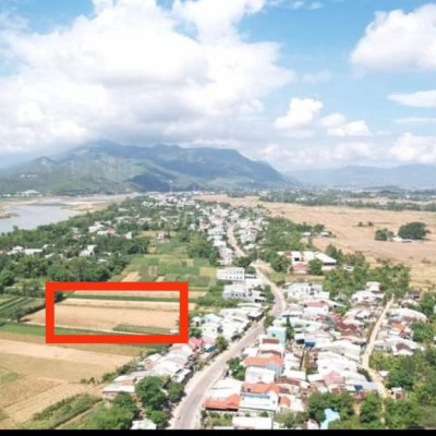 Bán 120m2 Đất ở Giá 300tr Gấn Thị Trấn Ái Nghĩa