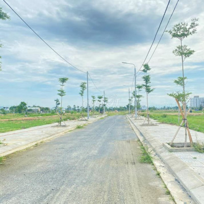 Bán Đất Ngay Chợ, đường 9m5. giá 500tr có hỗ trợ vay,cách Đà Nẵng 15km