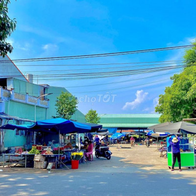 Cách Chợ chỉ 80m - Cạnh Trường mầm non - đường quy hoạch 9.5m