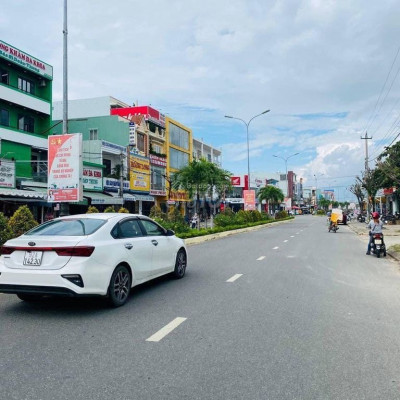 Chính chủ cần bán lô đất gần chợ Ái Nghĩa,Đại Lộc