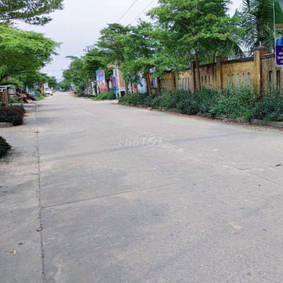 Lô Đại Hiệp cao ráo ko lụt,giá 4xx sụp hầm,lúc mua 650tr,sẵn sổ hồng