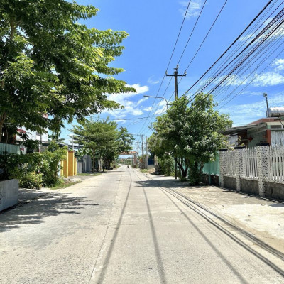 Điện Hồng ngay chợ lạc thành  chỉ 5xx sổ sẵn