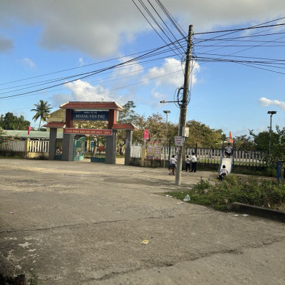 sụp hầm cặp  ven chợ lệ trạch Đà Nẵng trục chính 6m5 chỉ 6xx.lô