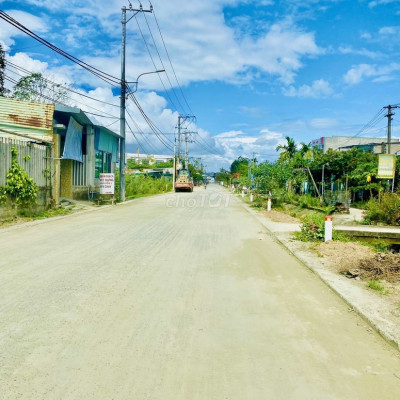 Đường 10.5m - Đất ở Đô Thị - Cách chợ chỉ 200m - UBND 400m