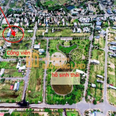 Đất biệt thự đối diện công viên đường Nam Trần ngộp giá