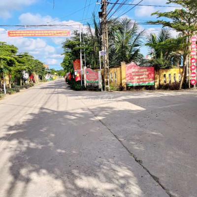 Đất trục chính,cạnh Uỷ ban Đại Hiệp,giá sụp hầm,sẵn sổ công chứng liền