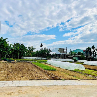Diện tích đất biệt thự ngay trung tâm thị trấn cách Đà Nẵng 15km
