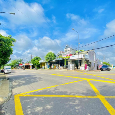 Cần tiền đáo hạn bán gấp 160m2 ngay KP Long Xuyên 2,gần chợ, đường 9m5