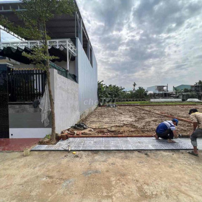 Lô Ngang 7m5 - Đường 5m Thị trấn Đất Ở Đô Thị 100%