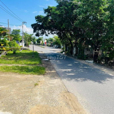 Điện Tiến cách DT605 chỉ 200m đường oto ngay trục chính KDL sinh thái