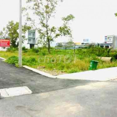 Cần bán gấp đất ngang 17m -320m2 giá 1tỷ2 /lô. Đường 5m5. Sổ hồng chín