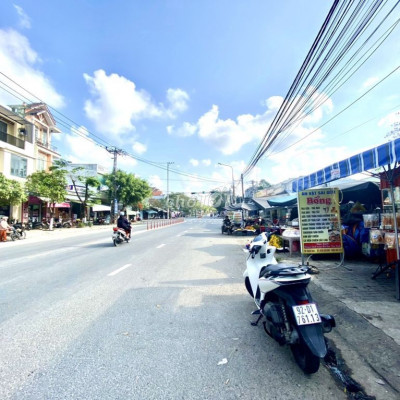 SỤP HẦM lô 315m2 liền kề Nam Sơn, Hòa Tiến đường rộng 5m sát DT605