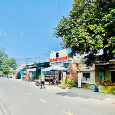 Đất trung tâm thị trấn, gần quốc lộ 1A, Giá chỉ 8xx triệu