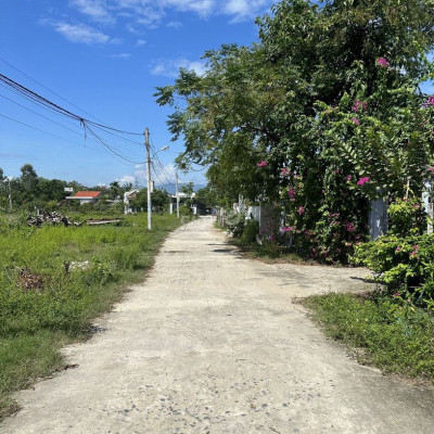 Bán lô 210m2 gần cây xăng Hoàng thạnh Thái Cẩm Điện Tiến chỉ 5xx