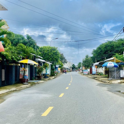 Bán gấp 150m2 - Đường 10.5m - Trung tâm thị trấn Nam Phước