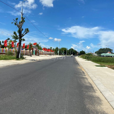 Đất Phố Chợ sẵn Sổ , View Sông,. TT Nam Phước. 589tr/180 m2. Đường 7m.