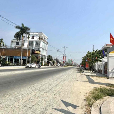 làm ăn thua lỗ cần bán gấp lô 900m2 trung tâm chợ Vĩnh Điện TLuong cc