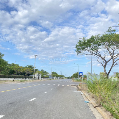 Mặt tiền đường lớn 23m25 điện âm