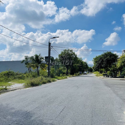 151m2 view công viên, đường 7m5 giá chỉ 2ty250 TLCC