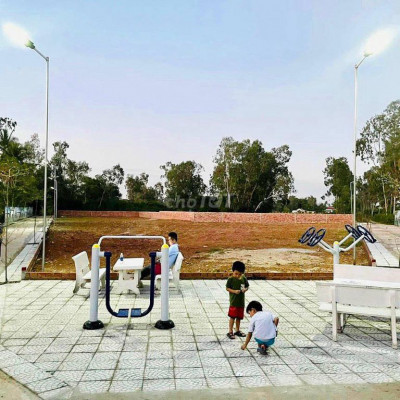 Cần tiền bán lô 110m2 gần Hòa Tiến giá cắt lỗ