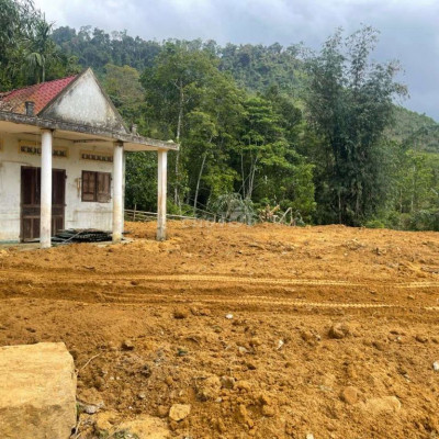 Bán nhà vườn views núi đồi tổng diện tích hơn 8000m2 có 400m2 ở.