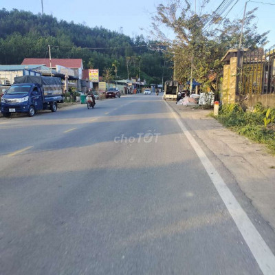 Bán đất mặt tiền đường qlộ 40b tiên thọ. Ngan 8 ,6m diện tích hơn 200