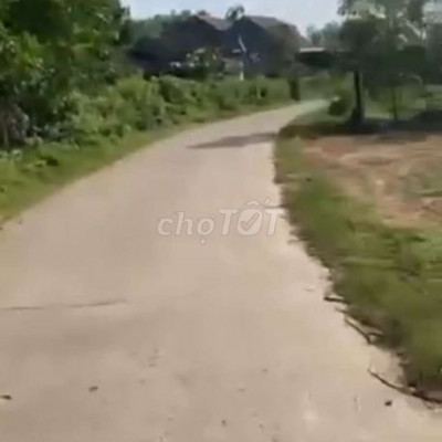 bán gấp lô đất mặt tiền đường DH 1600m có 200m đất ở thích hợp