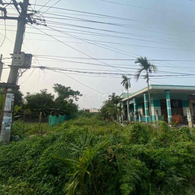 Bán 300m2 đất gần ngã tư điện ngọc