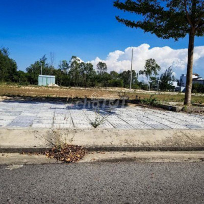 Bán gấp đất đường 7m5 lề 4m chỉ 9tr2/m2 sát FPT Đà Nẵng