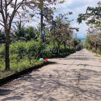 Lô sát lộ, cách lộ  chỉ 40m đúng 490tr bán ngay, Đại Hiệp sát Đà Nẵng