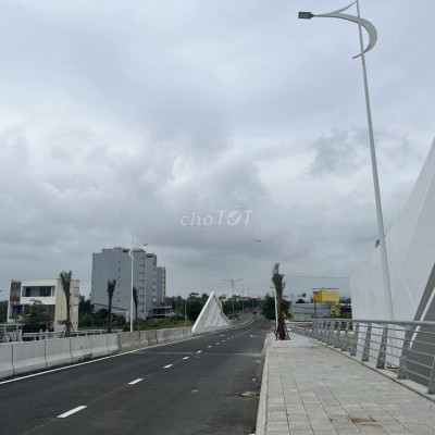 Đất biển KĐT Green City,đường 7m5 S:100m2 sạch đẹp. Giá Sập hầm