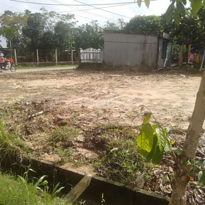 Đất đuòng chính liên thôn quang hiện