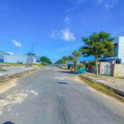 122,5m2 KDT Số 9_ Điện Ngọc. Sạch đẹp, sát trục chính .