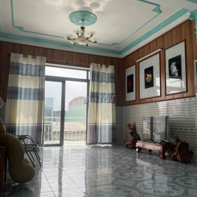 Nhà 3 Tầng 4 ngủ còn mới sát Quảng Trường