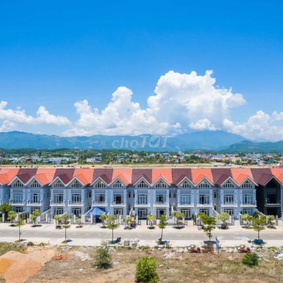 Lô góc 2 mặt tiền đường lớn ngay đường 25m và 20m giá đầu tư 1.x tỷ